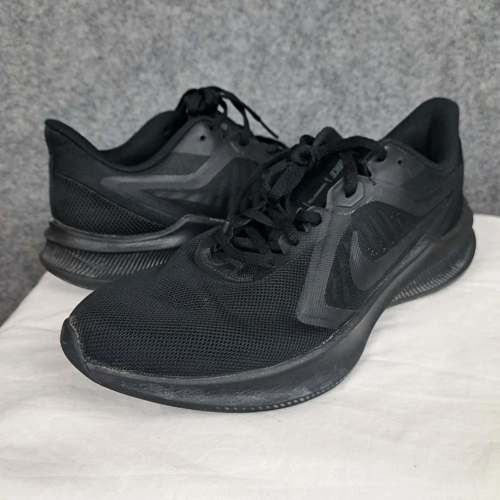 Nike Downshifter 10 Mens 10 Black‎ Iron Grey CI9981-002 Athletic Running Sneaker